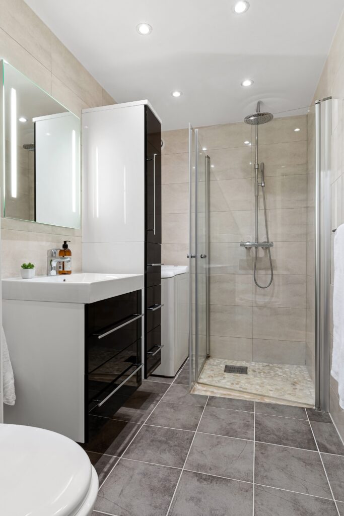 Easy Access Shower